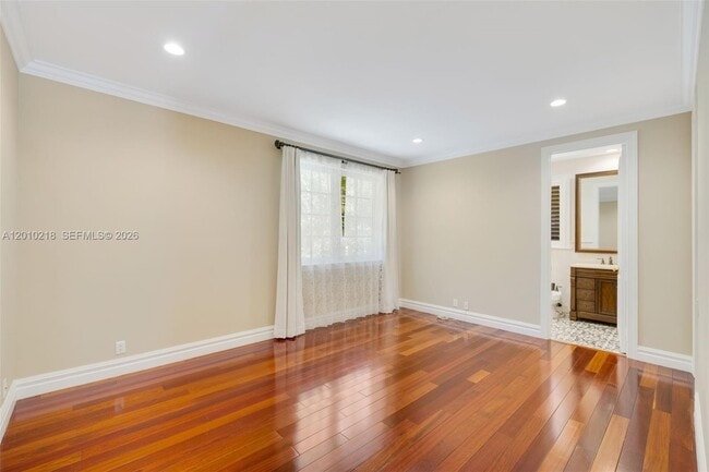 Building Photo - 6905 SW 75th Ave