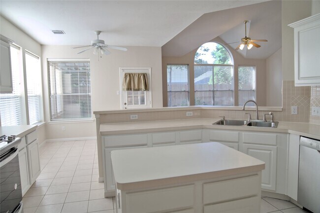 Building Photo - 4107 Amber Trace Ct