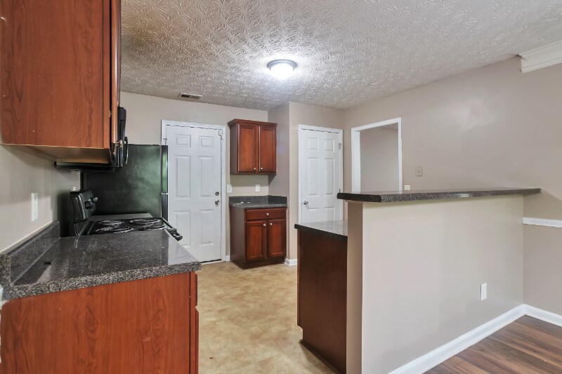 Building Photo - 3999 Riverside Pkwy