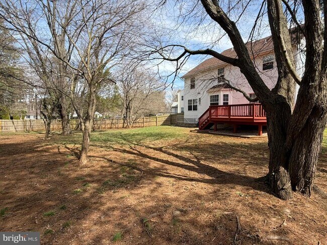 Building Photo - 506 Summervale Ct