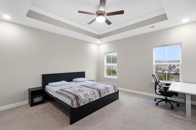 Building Photo - 76 Swackhammer Way