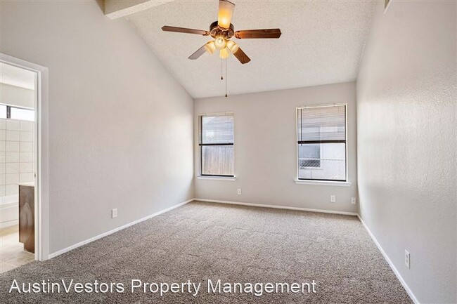 Building Photo - 1108 Peach Tree Cove