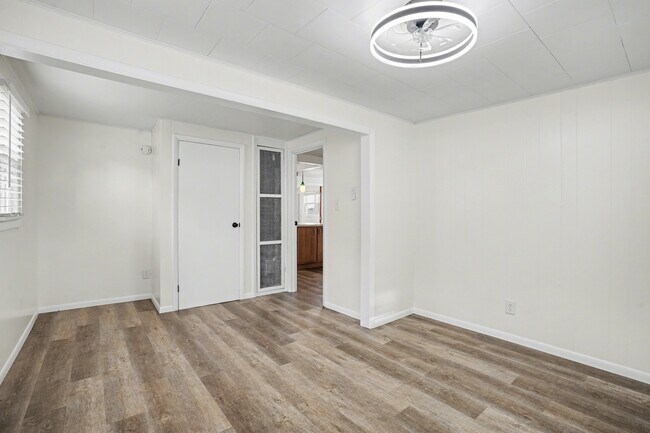 Building Photo - 6520 S 070 E