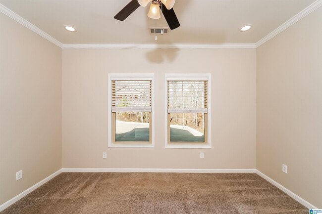 Building Photo - 2554 Summit Park Rd