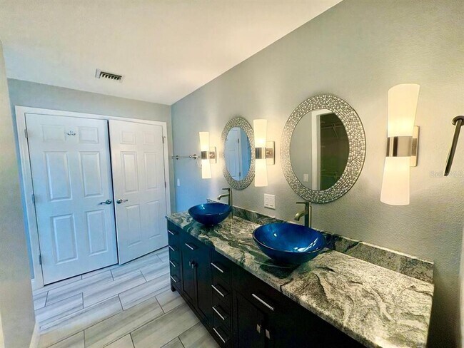 Building Photo - 1201 86th Ave N