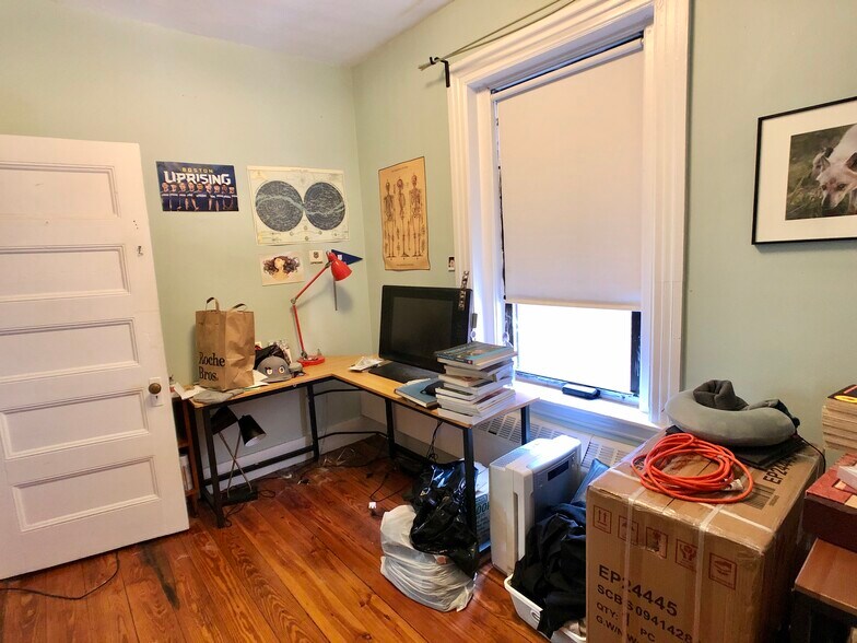 Building Photo - 5 Glen Rd