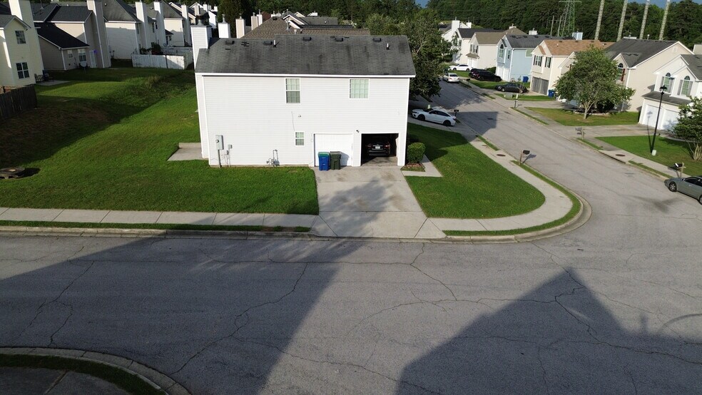Building Photo - 2800 Carolina Rdg