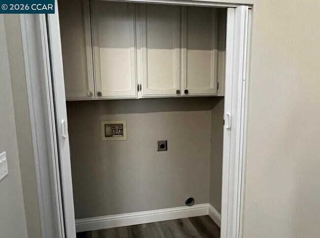 Building Photo - 2405 Brazil Ct