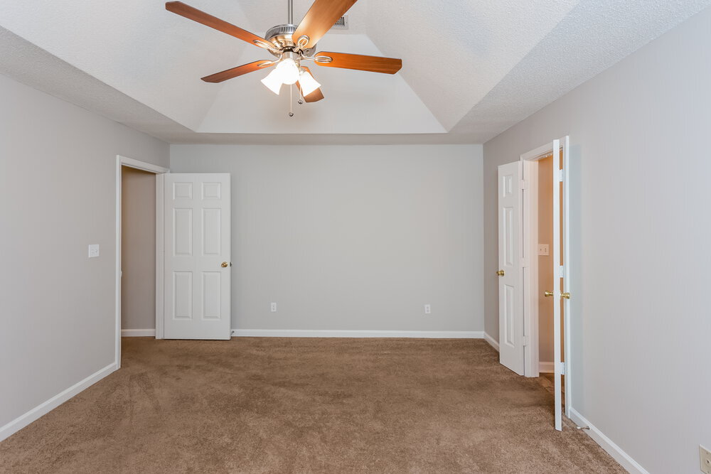 Building Photo - 7141 Creekside Dr