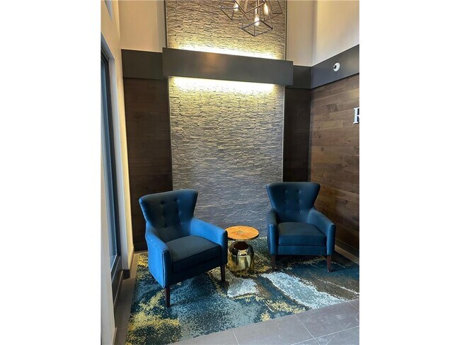 Building Photo - 575 N 1st St