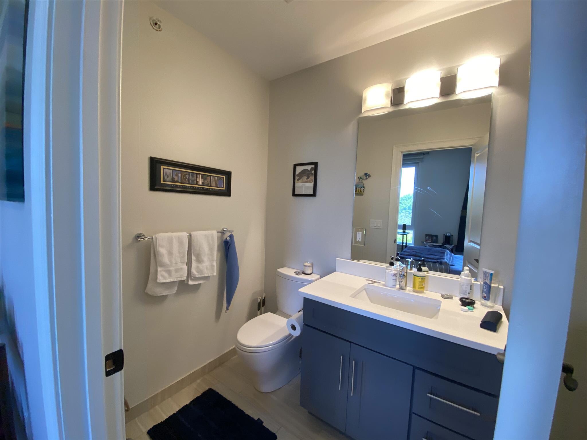 Building Photo - 168 Hampshire St