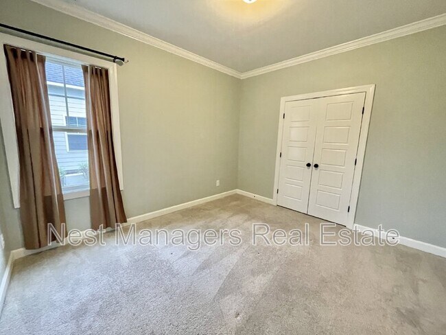 Building Photo - 3037 Eaglecrest Ln