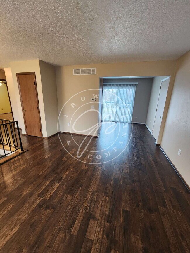 Building Photo - 9450 Millcroft Rd