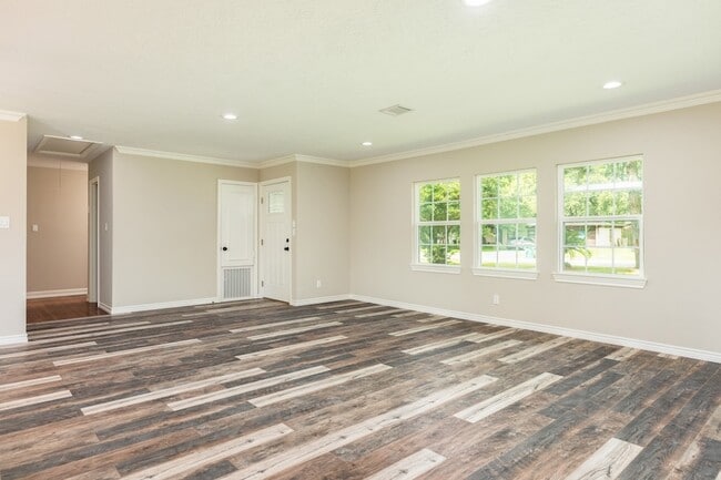 Building Photo - 1211 Kirsten St