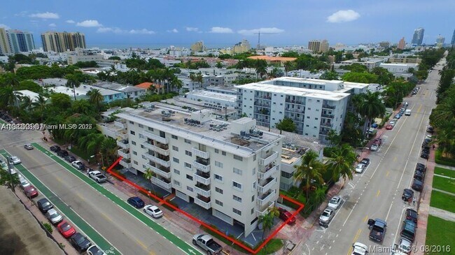 Building Photo - 1575 Euclid Ave