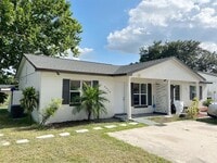 Building Photo - 6920 Edgefield Ln
