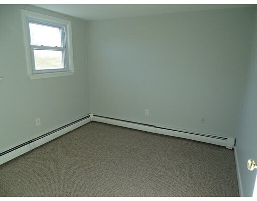Building Photo - 52 Flanders Rd