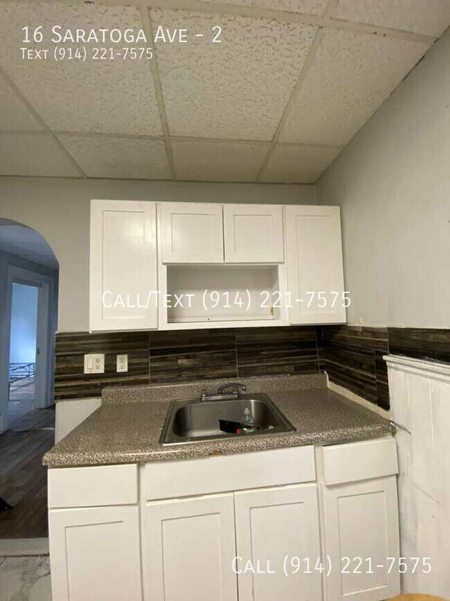 Building Photo - 16 Saratoga Ave