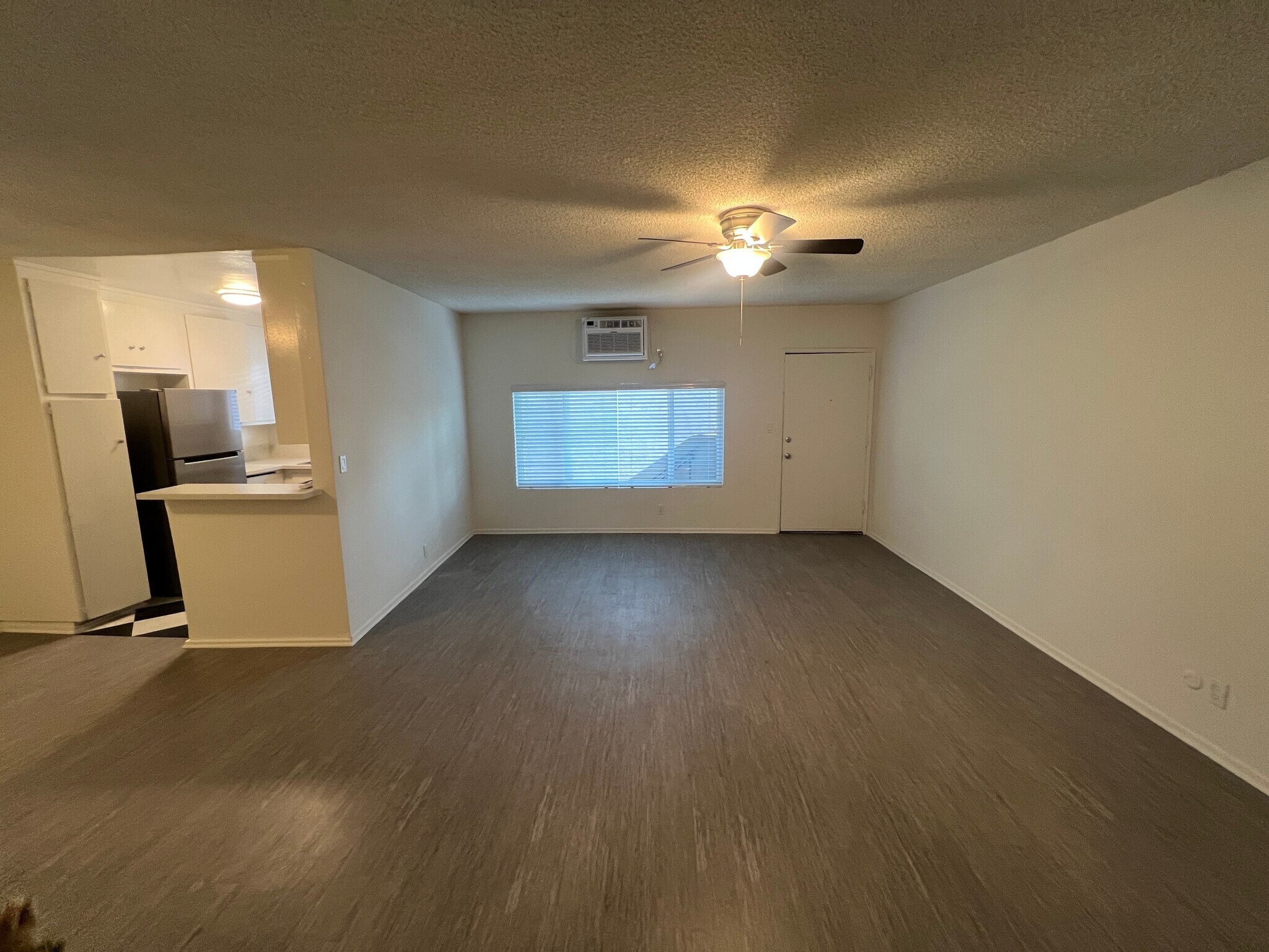 Building Photo - 5942 Malabar St