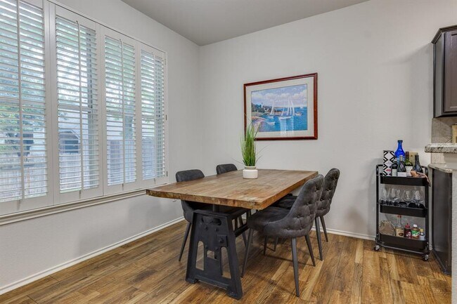 Building Photo - 4501 Whispering Valley Dr