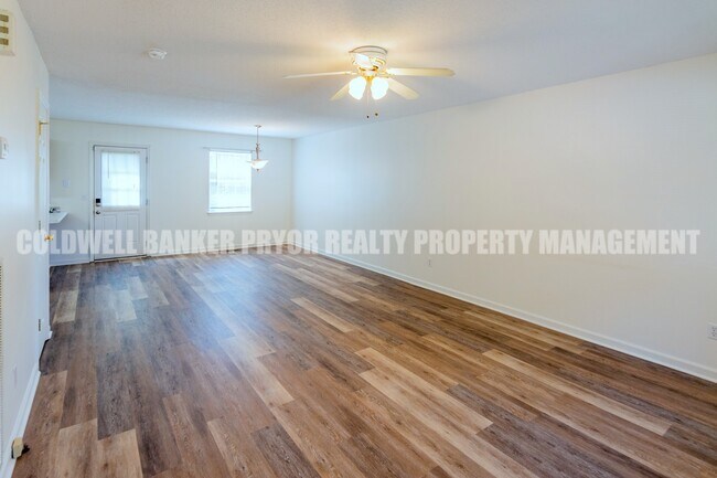 Building Photo - 1240 N Concord Rd