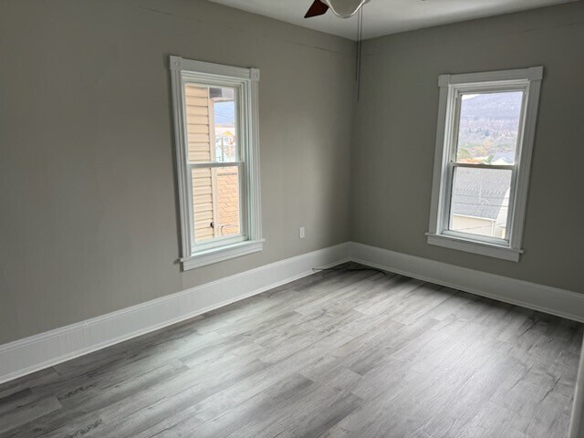 Building Photo - 807 Crawford Ave