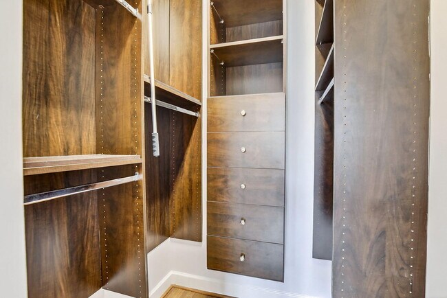 Building Photo - 8657 Blaze Ct