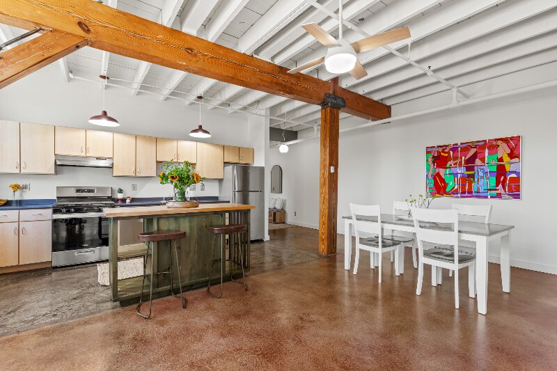 Building Photo - 18 Park St