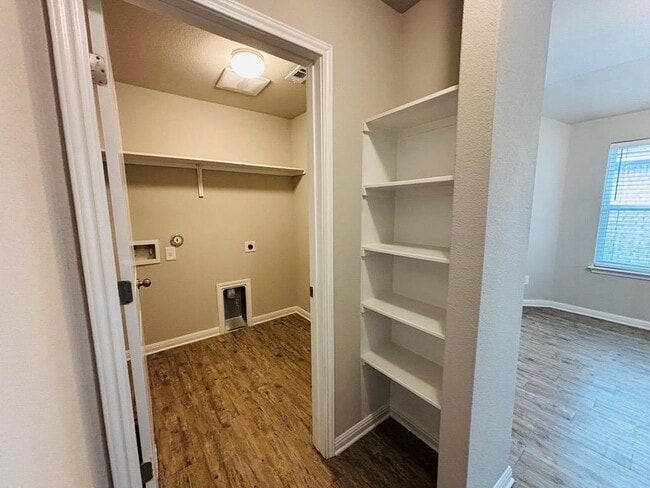 Building Photo - 1305 Bear Peak Ln