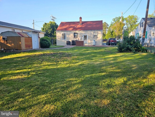 Building Photo - 8524 Highland Ln