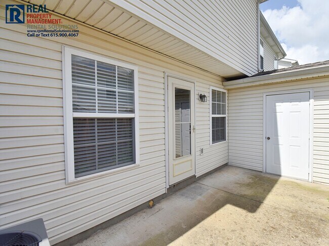 Building Photo - 3BR/2.5BA townhome in south Murfreesboro, close to I-24!