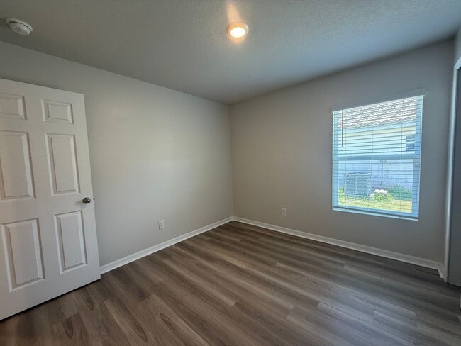 Building Photo - 21 Pony Express Dr