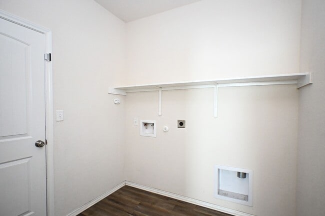 Building Photo - 138 Buttercup Bnd