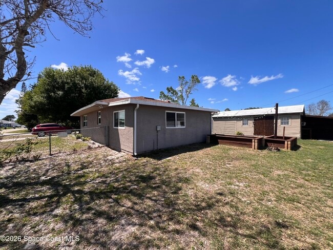 Building Photo - 741 Frisco St SE