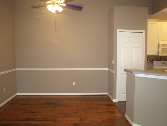 Building Photo - 830 Airport Rd