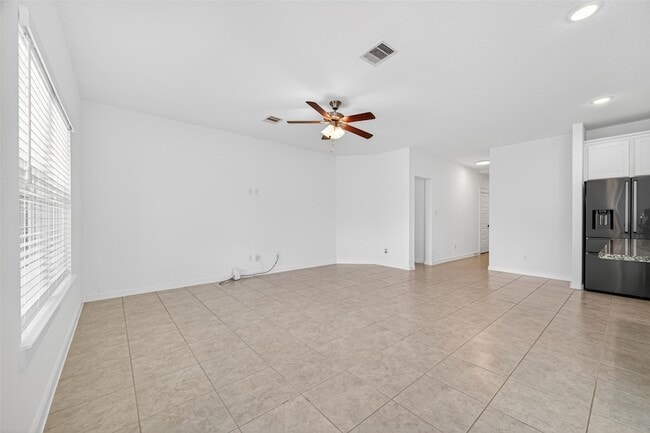Building Photo - 16307 Rockdale Landing Dr