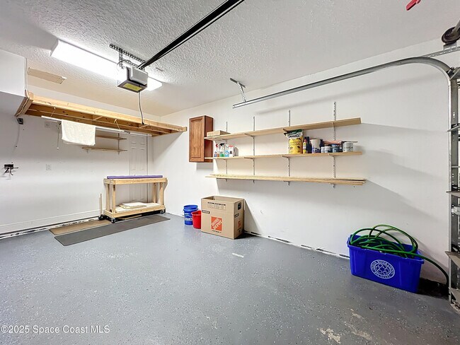 Building Photo - 1680 42nd Square