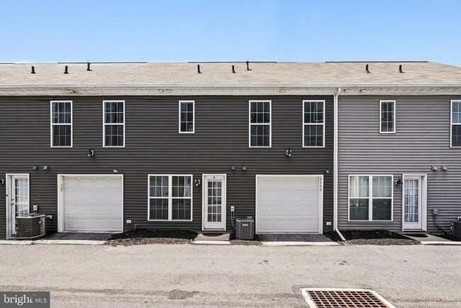 Building Photo - 3206 Concord Wy