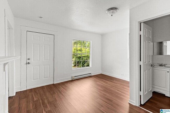 Building Photo - 7213 Naples Ave