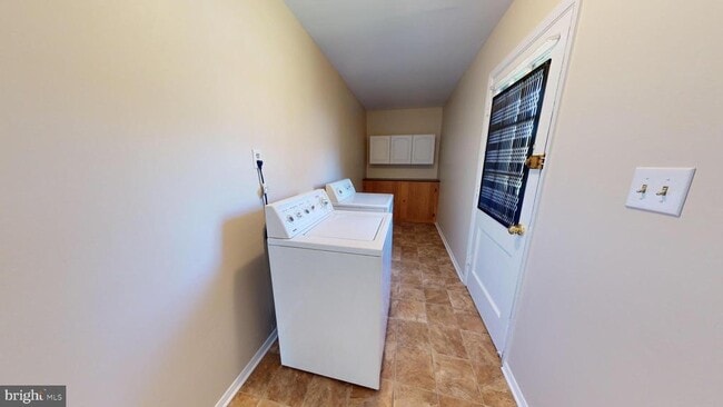 Building Photo - 13200 Ithan Ln