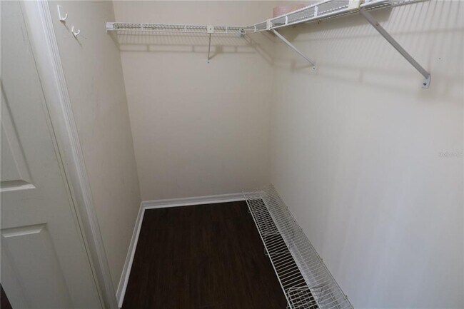 Building Photo - 5424 Saddlebrook Way