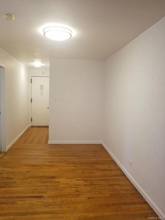 Building Photo - 2640 Marion Ave