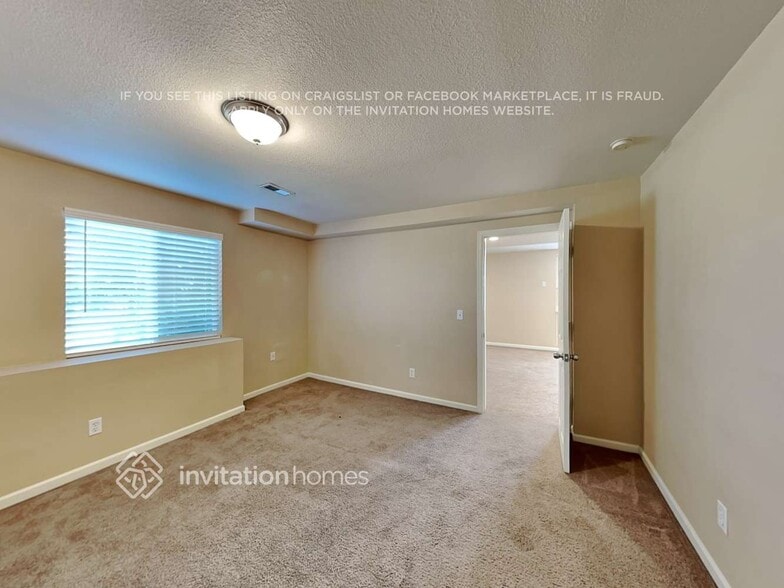 Building Photo - 4975 Teton Pl