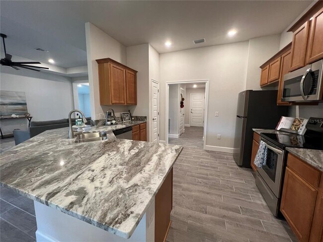 Building Photo - 27430 Deep Creek Blvd