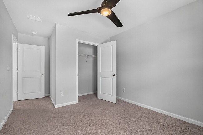 Building Photo - 123 Sweet Cherry Ln