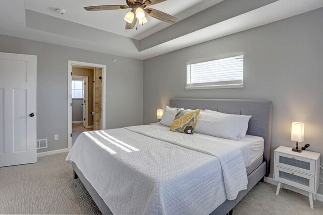 Building Photo - 100 Everglades Trl