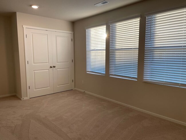Building Photo - Don’t Miss This! Spacious Vancouver Home with Large Yard & Double Garage.