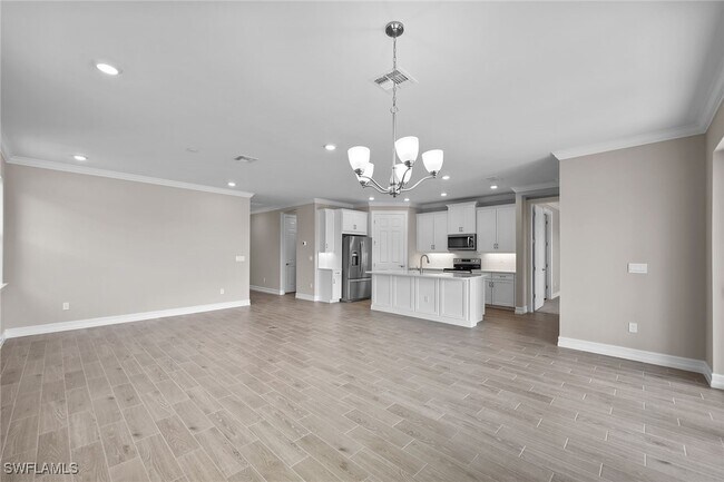 Building Photo - 502 Kamari Cv