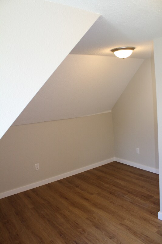 Building Photo - 419 S Clay St