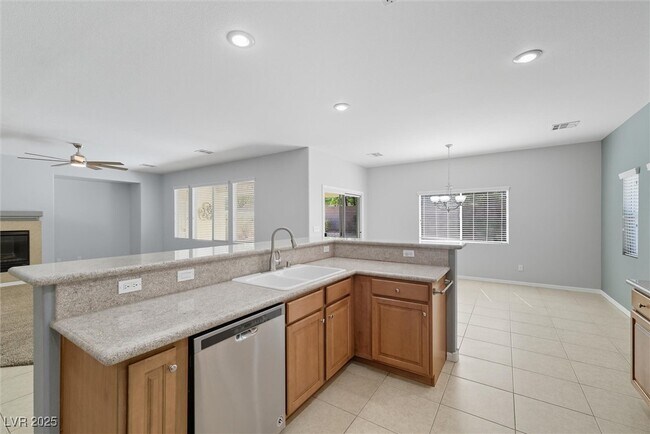 Building Photo - 5771 Alfano Ave